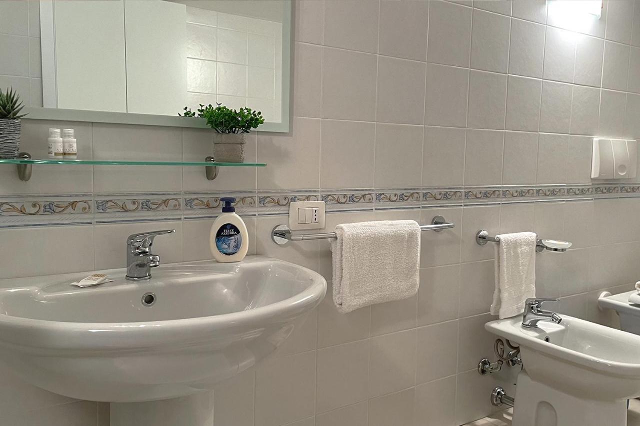 Aristanis Home Vacation Apartment Oristano Ngoại thất bức ảnh