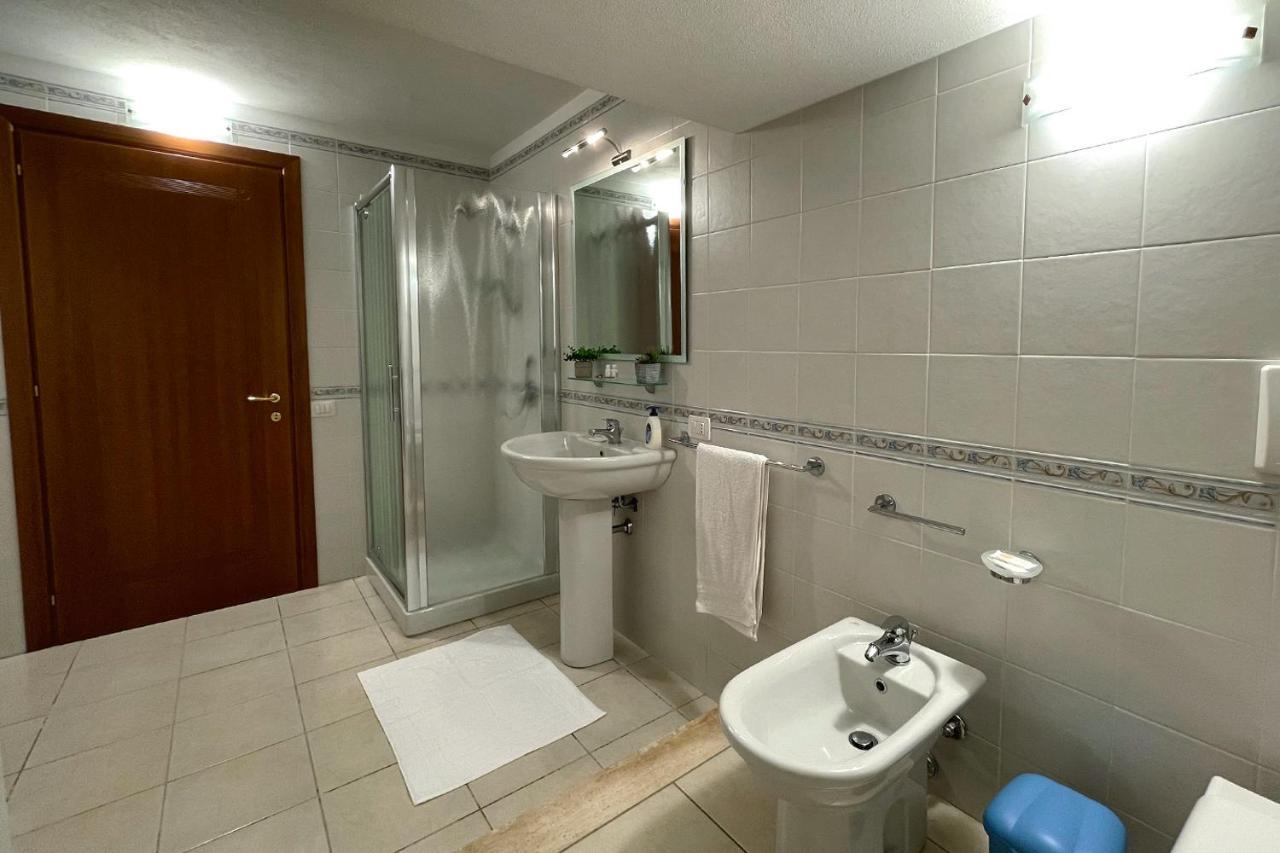 Aristanis Home Vacation Apartment Oristano Ngoại thất bức ảnh