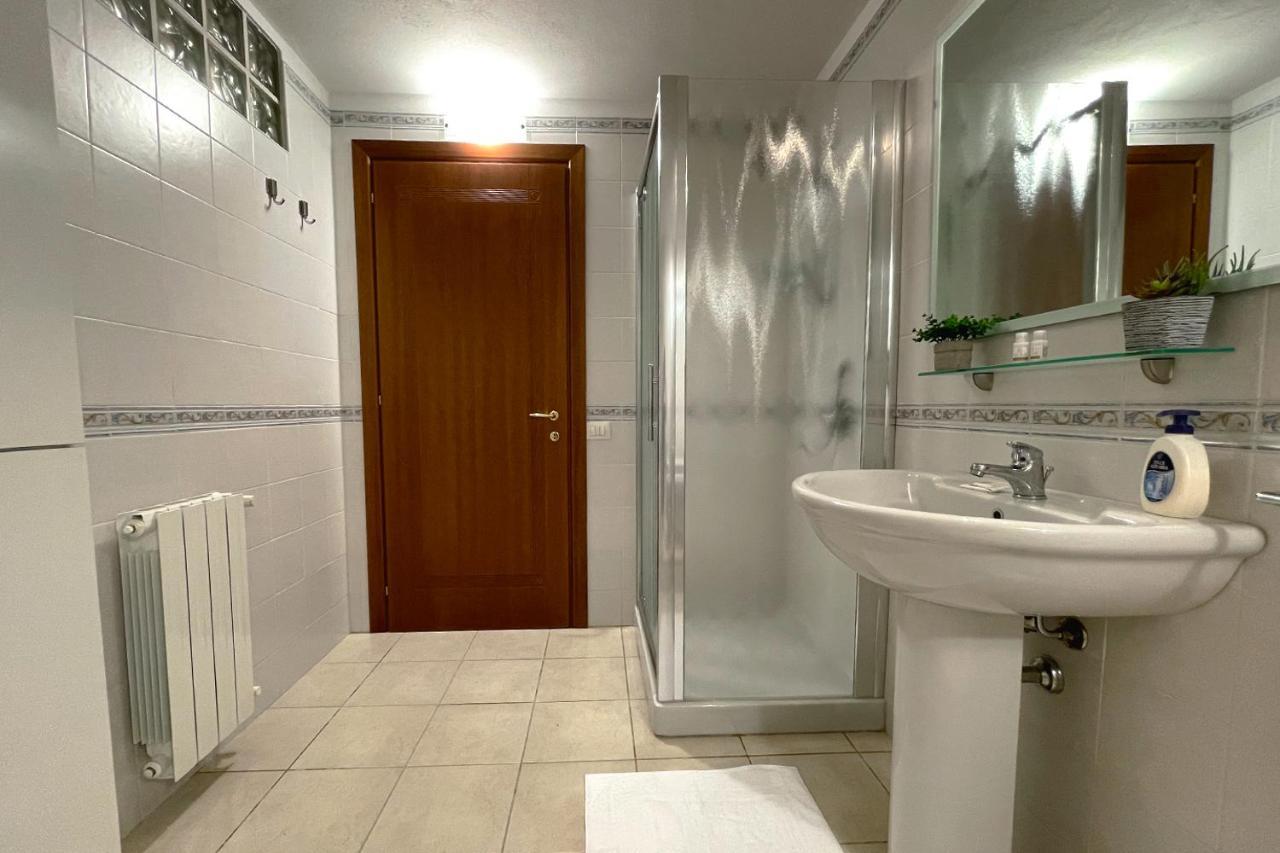 Aristanis Home Vacation Apartment Oristano Ngoại thất bức ảnh