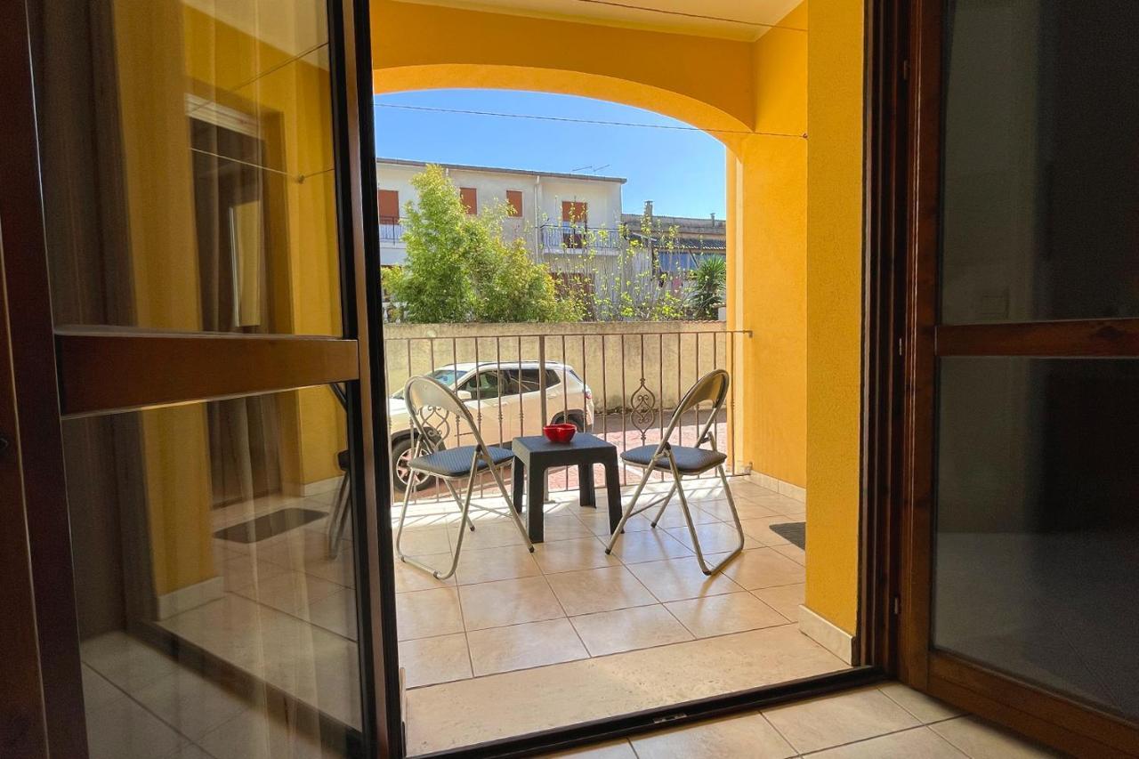 Aristanis Home Vacation Apartment Oristano Ngoại thất bức ảnh