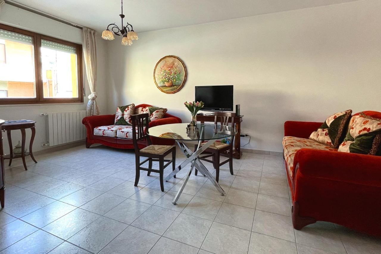 Aristanis Home Vacation Apartment Oristano Ngoại thất bức ảnh
