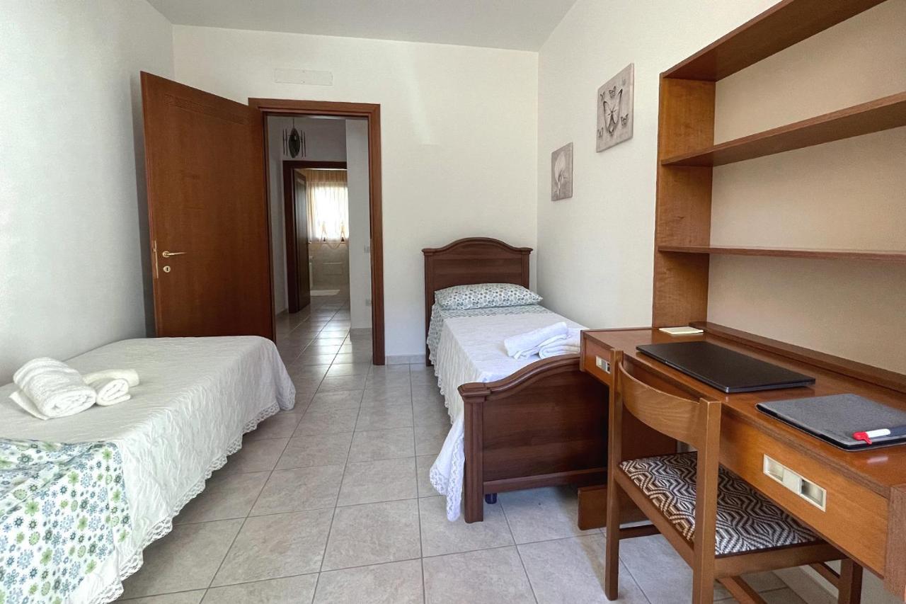 Aristanis Home Vacation Apartment Oristano Ngoại thất bức ảnh