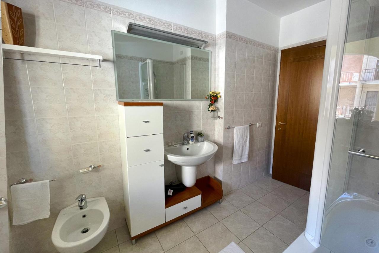 Aristanis Home Vacation Apartment Oristano Ngoại thất bức ảnh