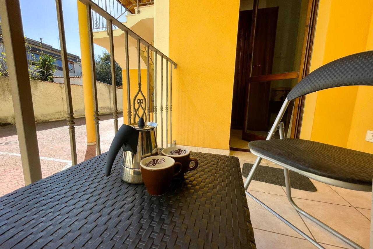 Aristanis Home Vacation Apartment Oristano Ngoại thất bức ảnh